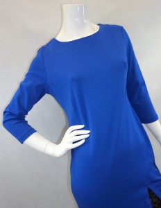 Sukienka rozcięcie z koronką