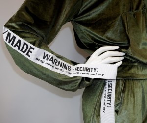 Dres damski welurowy lampas warning security