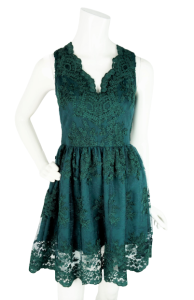 Sukienka rozkloszowana z koronką