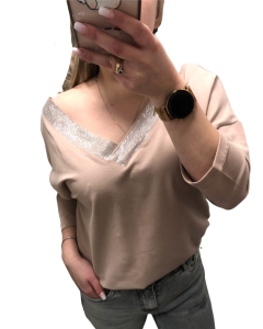 Bluzka damska elegancka aplikacja z cyrkoni na dekolcie