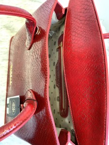 Torebka klasyczna z tłoczonym wzorem MONNARI