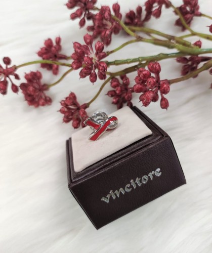 Pin do klapy marynarki WSTĄŻKA