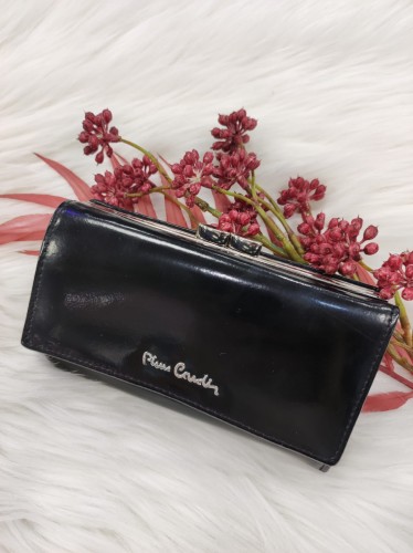 Portfel damski skóra naturalna zatrzask poziom