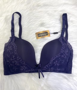 Biustonosz PLUNGE delikatna koronka