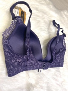 Biustonosz PLUNGE delikatna koronka