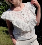 Bluzka damska ażurowa dekolt na guziki