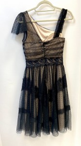 Sukienka koronkowa jedno ramie koronkowy pas