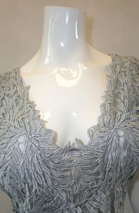 Sukienka długa szyfonowa z gipiurą