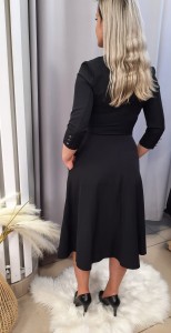 Sukienka rozkloszowana z paskiem