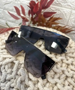 Okulary damskie przeciwsłoneczne z prostą górą