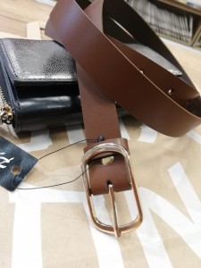 Pasek damski skóra naturalna klamra pełna owalna szer. 2.3 cm