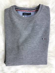 Sweter męski wyszywane logo