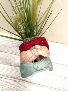 Opaska do włosów delikatne zdobienie 