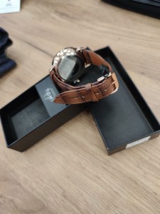 Zegarek męski na pasku w wężowy wzór klasyczna klamra