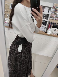 Bluza damska gładka ozdobne logo WMW