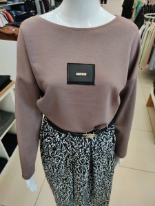 Bluza damska gładka ozdobne logo WMW