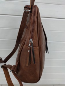 Plecako-torebka z zamkami