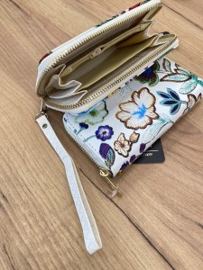 Portfel damski w kwiaty prostokątny 