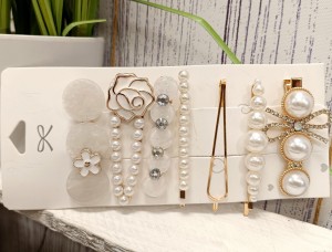 Komplet siedmiu spinek do włosów ecru perełki, kwiatuszki, cyrkonie 