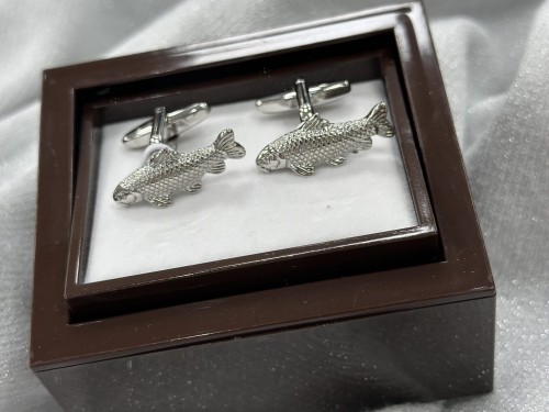 Spinki do mankietów wzór srebrny pstrąg