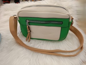 Torebka damska listonoszka zamek z przodu 