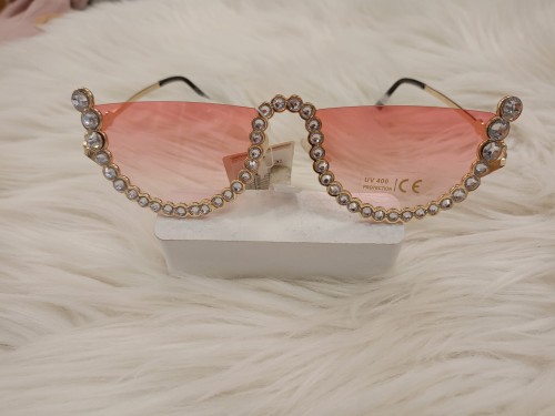 Okulary przeciwsłoneczne damkie wysadzane cyrkoniami