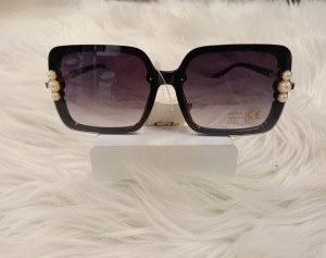 Okulary przeciwsłoneczne damskie kwadraty z trzema perełkami