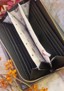 Portfel damski poziomy z zamkiem 