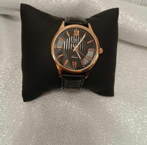 Zegarek męski na skórzanym pasku