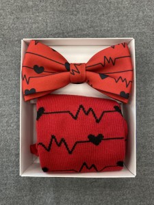 Zestaw skarpety + mucha serce i linia życia