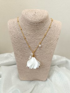 Naszyjnik długi kamienie perła ozdobny kwiat 