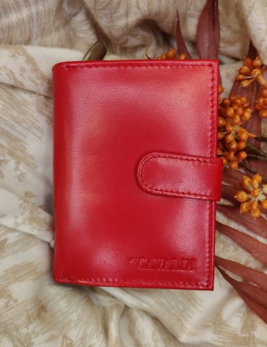 Portfel damski skórzany pionowy zapinany 