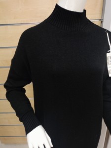 Sukienka dzianinowa półgolf 