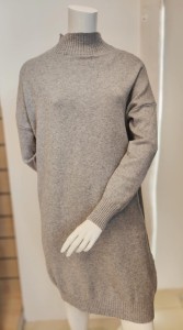 Sukienka dzianinowa półgolf 