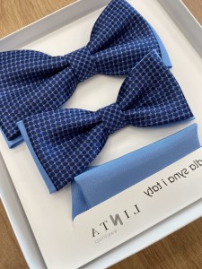 Muchy TATA SYN dwukolorowe niebieskie w granatowe kółka i kropki