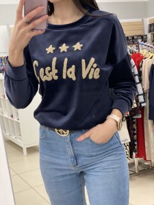 Bluzka damska długi rękaw welurowa napis CEST LA VIE
