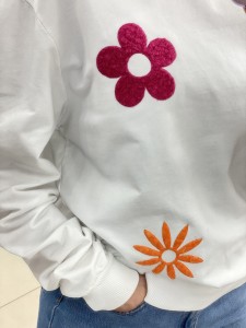 Bluza damska przez głowę z kwiatami