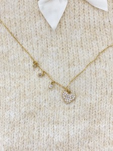Naszyjnik trzy cyrkonie i serce wysadzane cyrkoniami 
