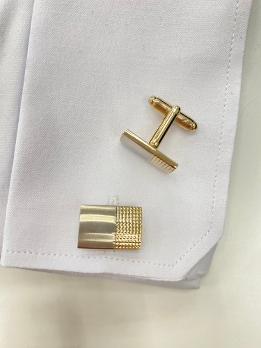 Spinki do mankietów prostokątne pół matowe pół tłoczone kropki