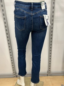 Spodnie damskie jeasnowe prosta nogawka