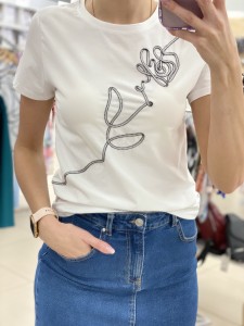 T-shirt damski bawełniany naszywany kwiat