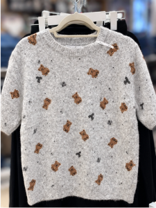 Sweter damski krótki rękaw w misie