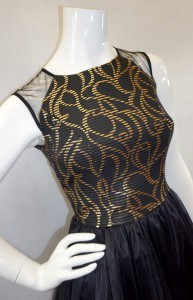 Sukienka mini czarna złoty wzór tiul