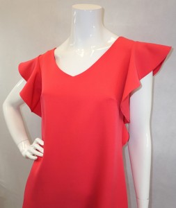 Sukienka mini falbany na rękawach