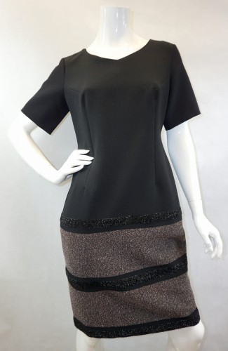 Sukienka mini czarna wzór pasy połysk