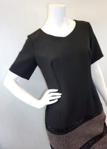 Sukienka mini czarna wzór pasy połysk