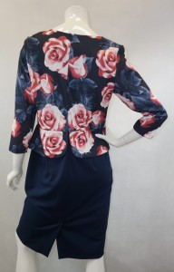 Sukienka midi granatowa wzór góra czerwone róże