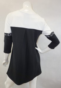 Sukienka mini biało-czarna kieszenie koronka