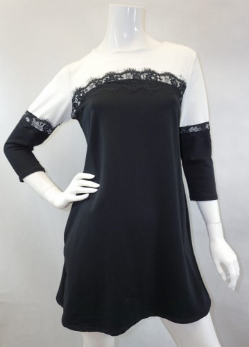 Sukienka mini biało-czarna kieszenie koronka