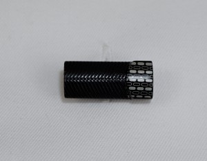 Spinki do mankietów o nierównej powierzchni prostokąty